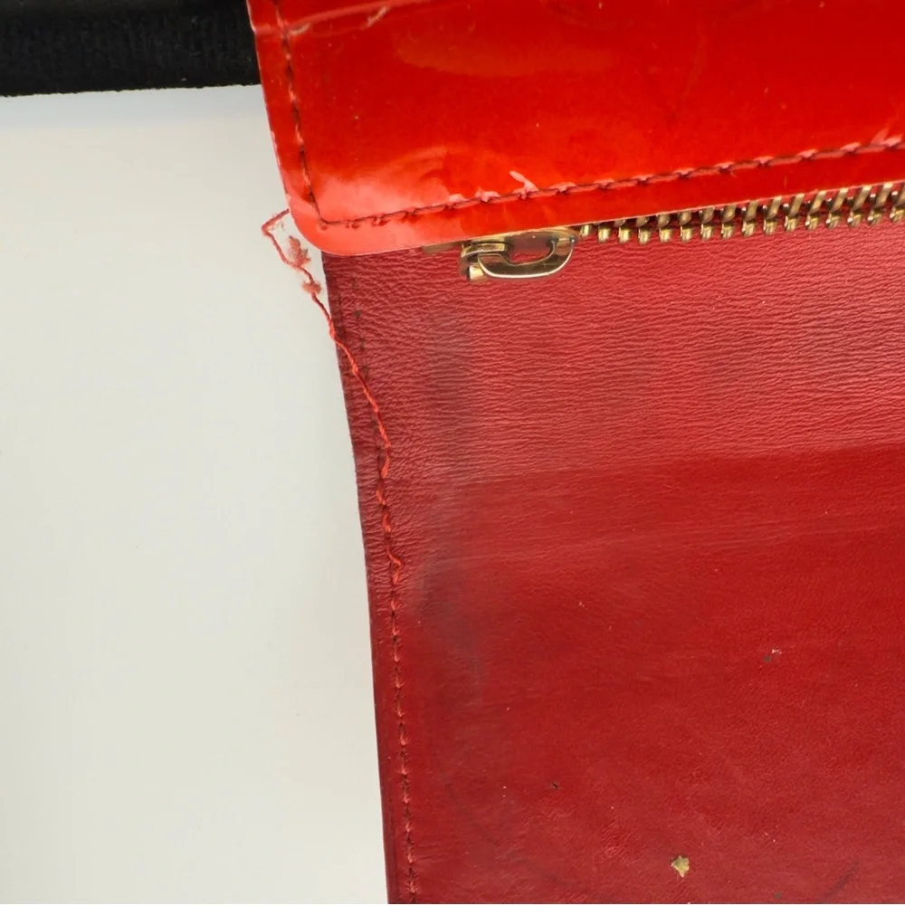 Louis Vuitton Portefeuille Monogram Red Vernis Leather Wallet | Women’s | Used |